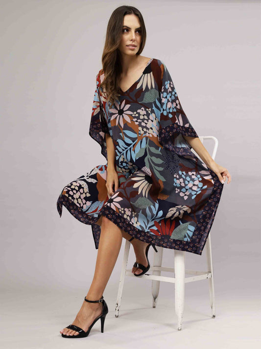 Caftan long en soie à motifs floraux tropicaux