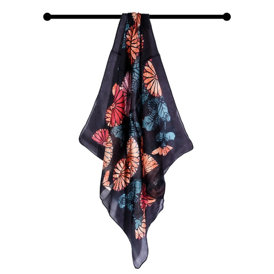 Foulard carré en pure soie à motif floral