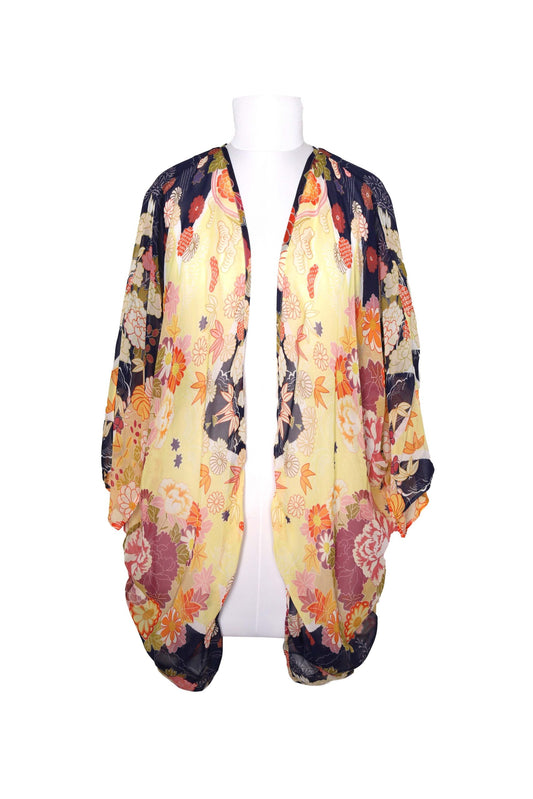 Kimono amarillo con flores